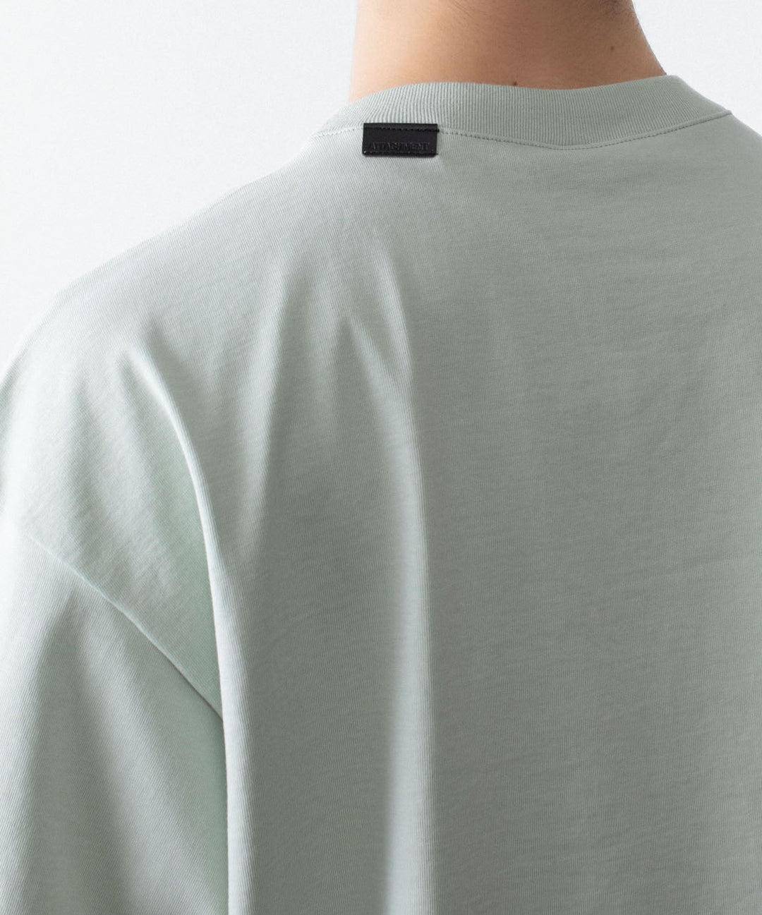 ATTACHMENT アタッチメントの30//2 SUVIN JERSEY EMBROIDERY TEE - L.GREENの公式通販サイトsession福岡セレクトショップ