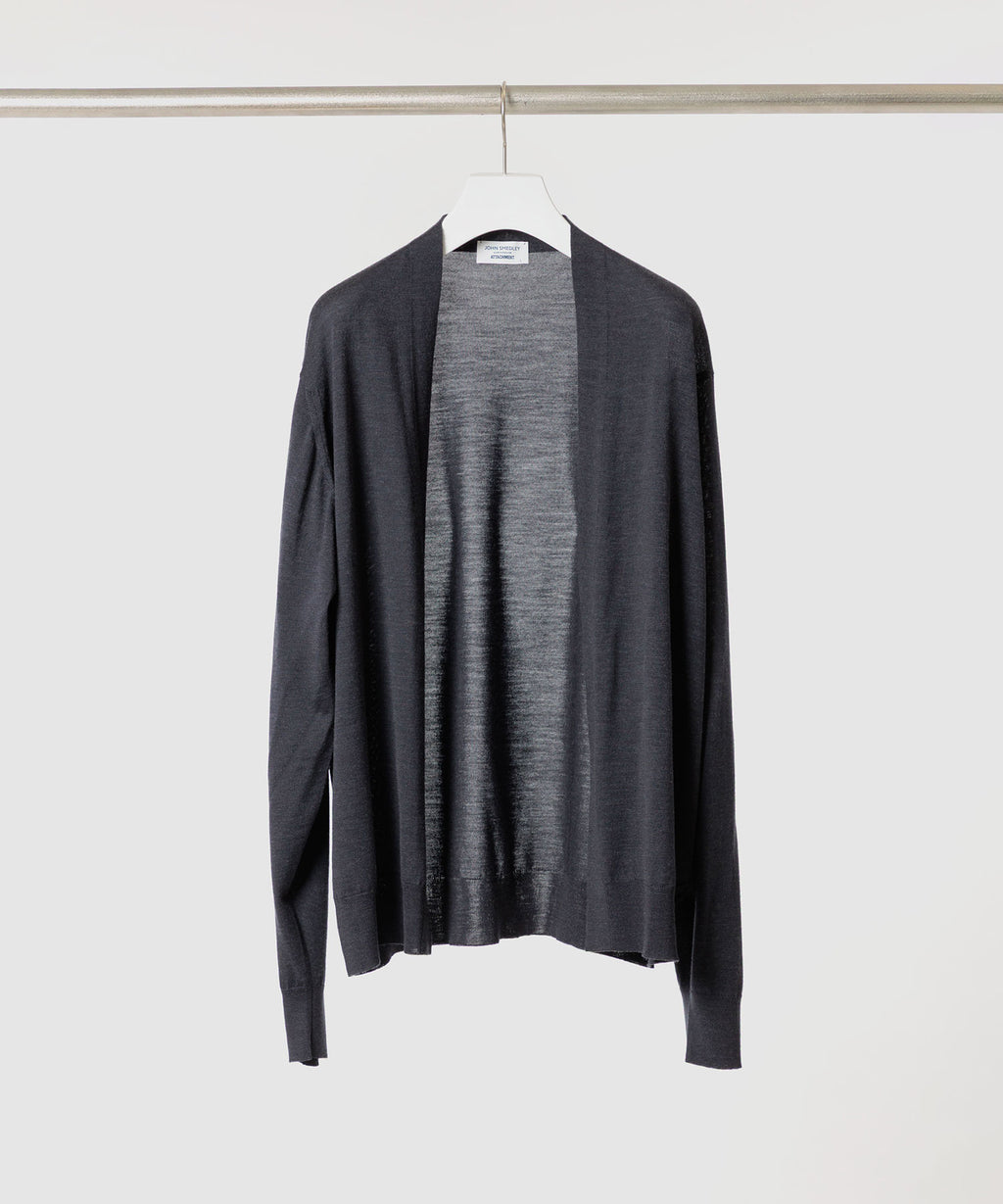 ATTACHMENT アタッチメント × JOHN SMEDLEYの× JOHN SMEDLEY MERINO EXTRAFINE BUTTONLESS V NECK CARDIGAN - D.NAVYの公式通販サイトsession福岡セレクトショップ