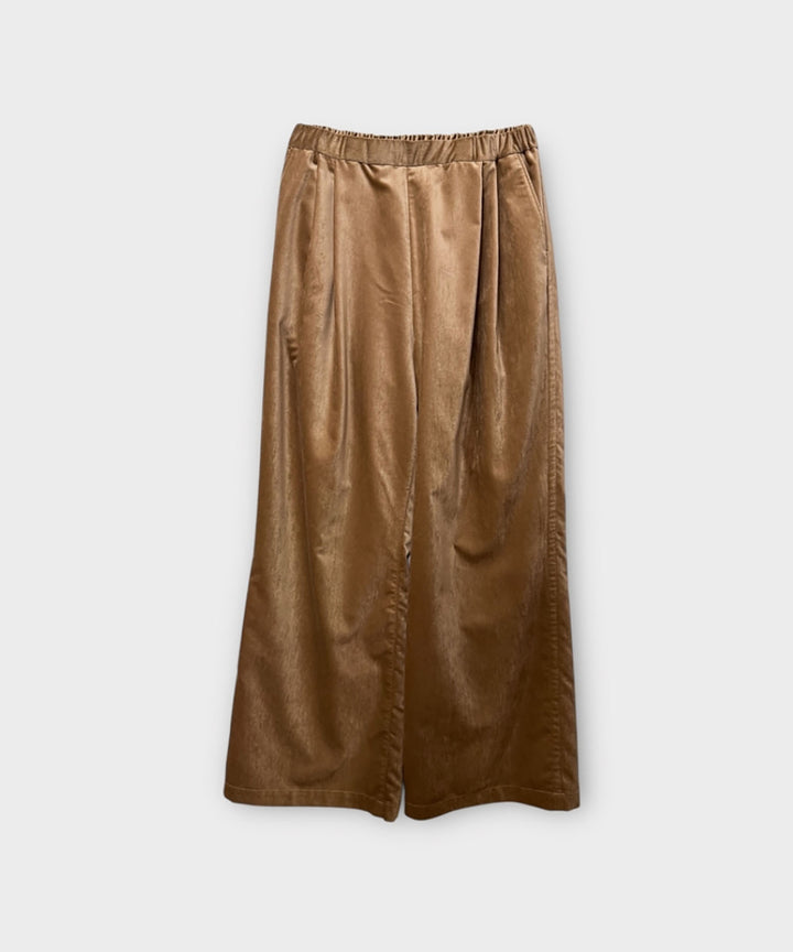 ANTHEM Aアンセムエー のCOTTON VELVET DOUBLE PLEATS EASY TROUSERS - BEIGEの公式通販サイトsession福岡セレクトショップ