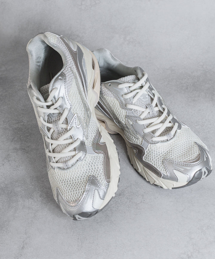 MIZUNO-ミズノのWAVE RIDER 10のWHITE×LIGHT BEIGE×SILVER公式通販サイトsession福岡セレクトショップ 