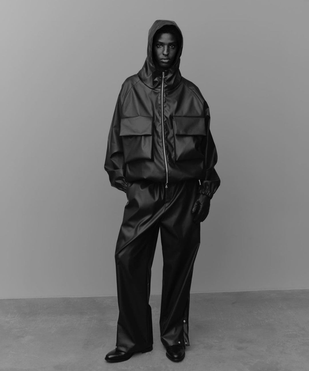 stein(シュタイン)の24SSコレクションHOODED SHORT JACKETのBLACK(CORTING) 