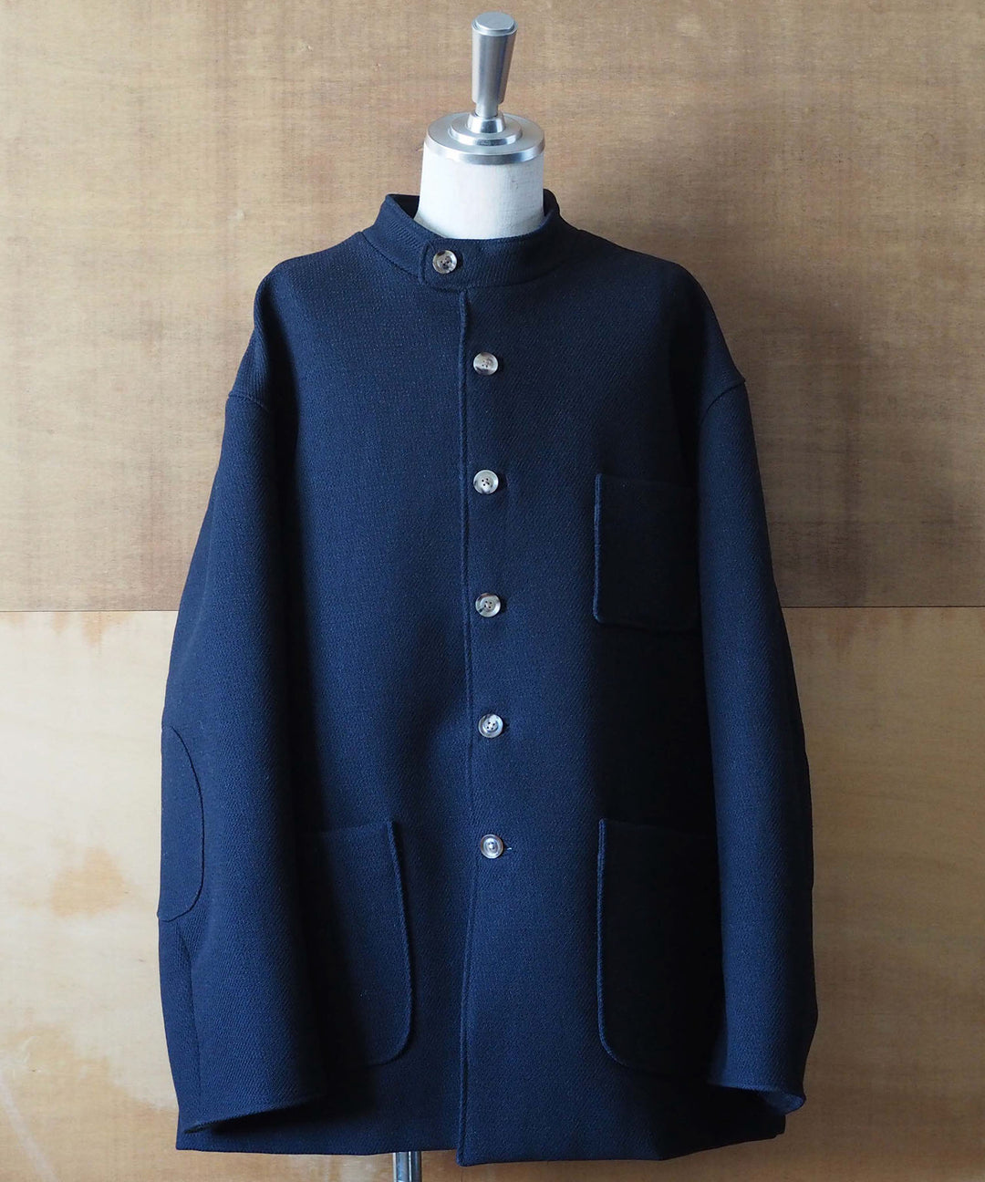 INTÉRIM(インテリム)の23AWコレクションLIMITED DIAGONAL COATIONG TWILL FORESTIEREのBLACK