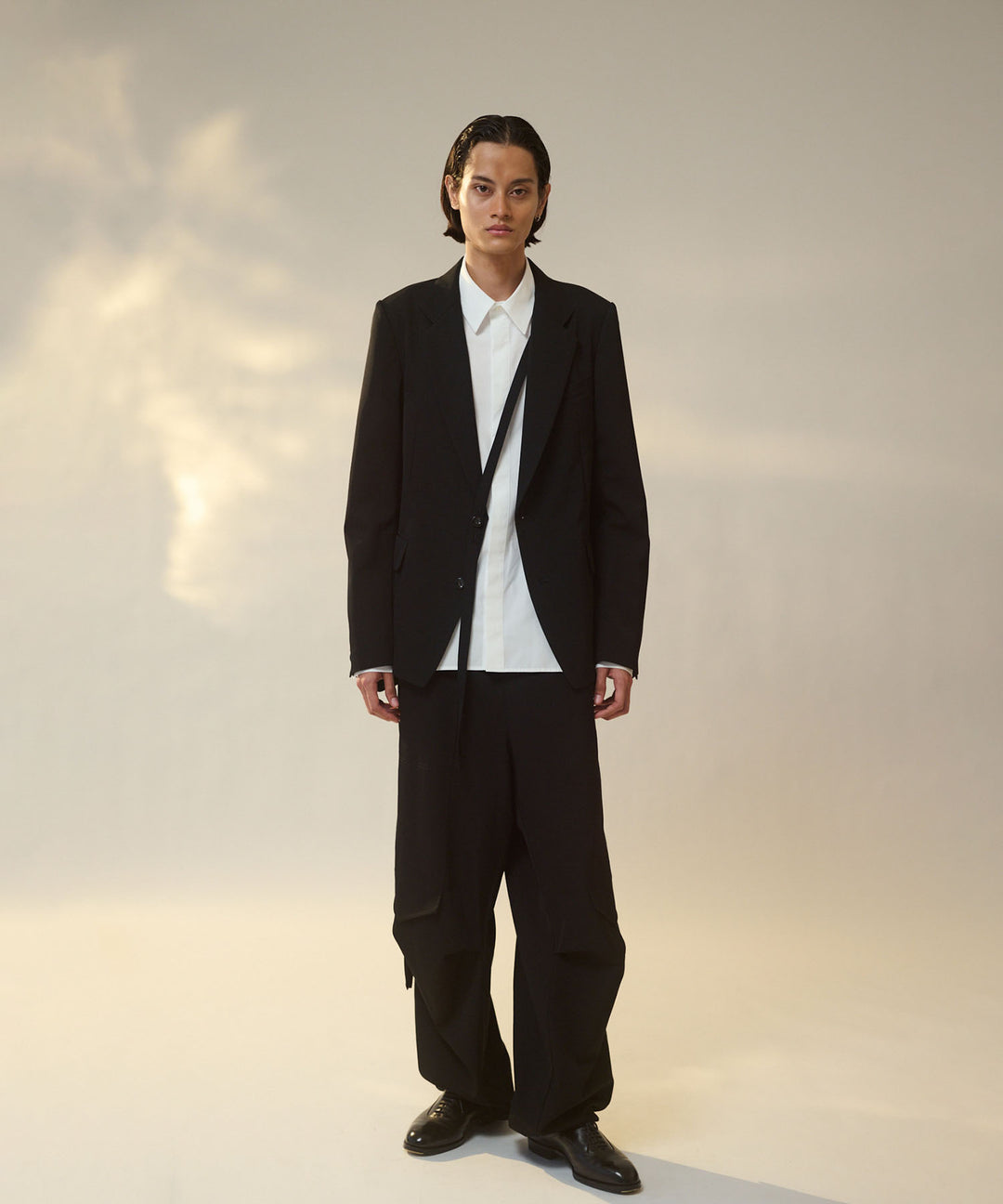UJOH((ウジョー)の2BS TRIM BELT JKT - BLACKの公式通販サイトsession福岡セレクトショップ
