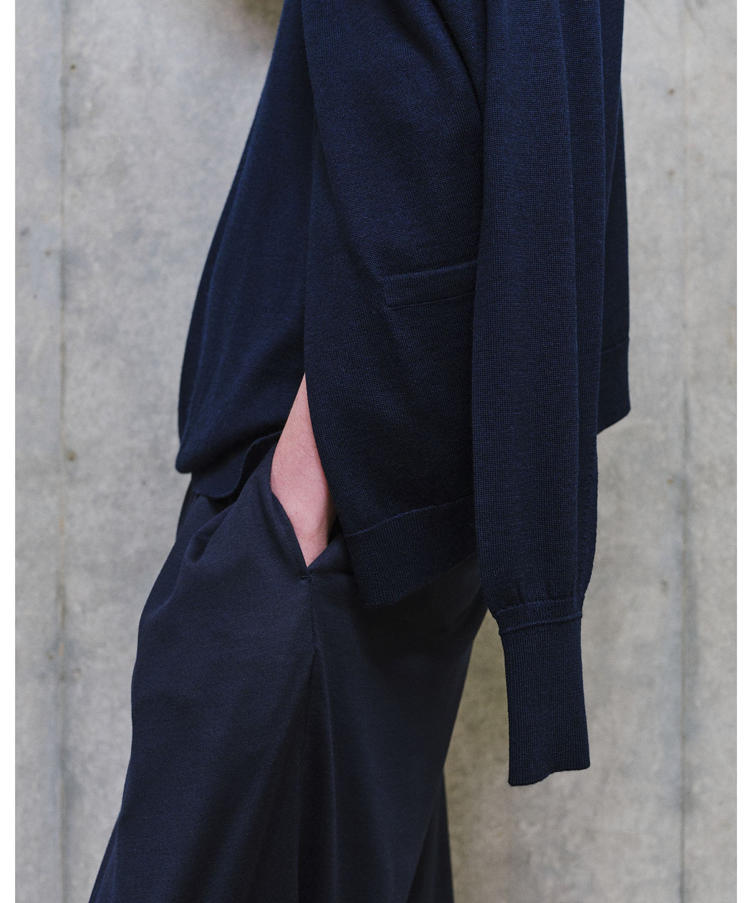 MAYKAM(メイカム)の26-27AWコレクションのLOOK015
