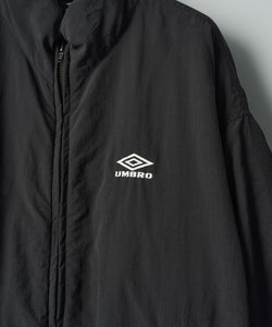 ssstein × UMBRO】CO/NY POPLIN PADDED JACKET - BLACK | 公式通販