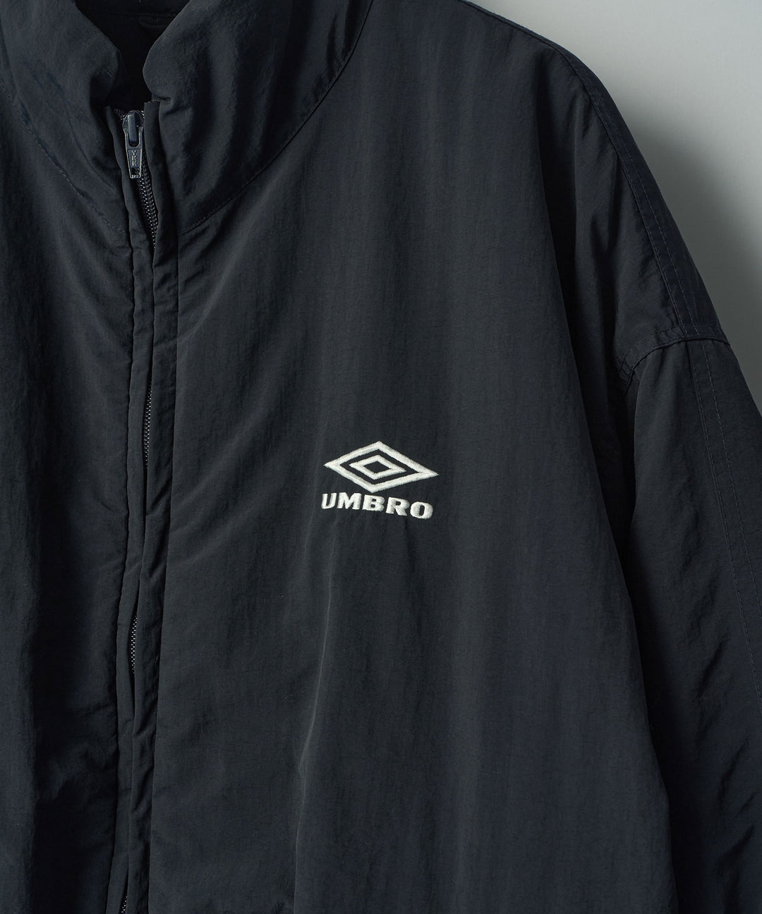 【ssstein × UMBRO】CO/NY POPLIN PADDED JACKET - DARK NAVY