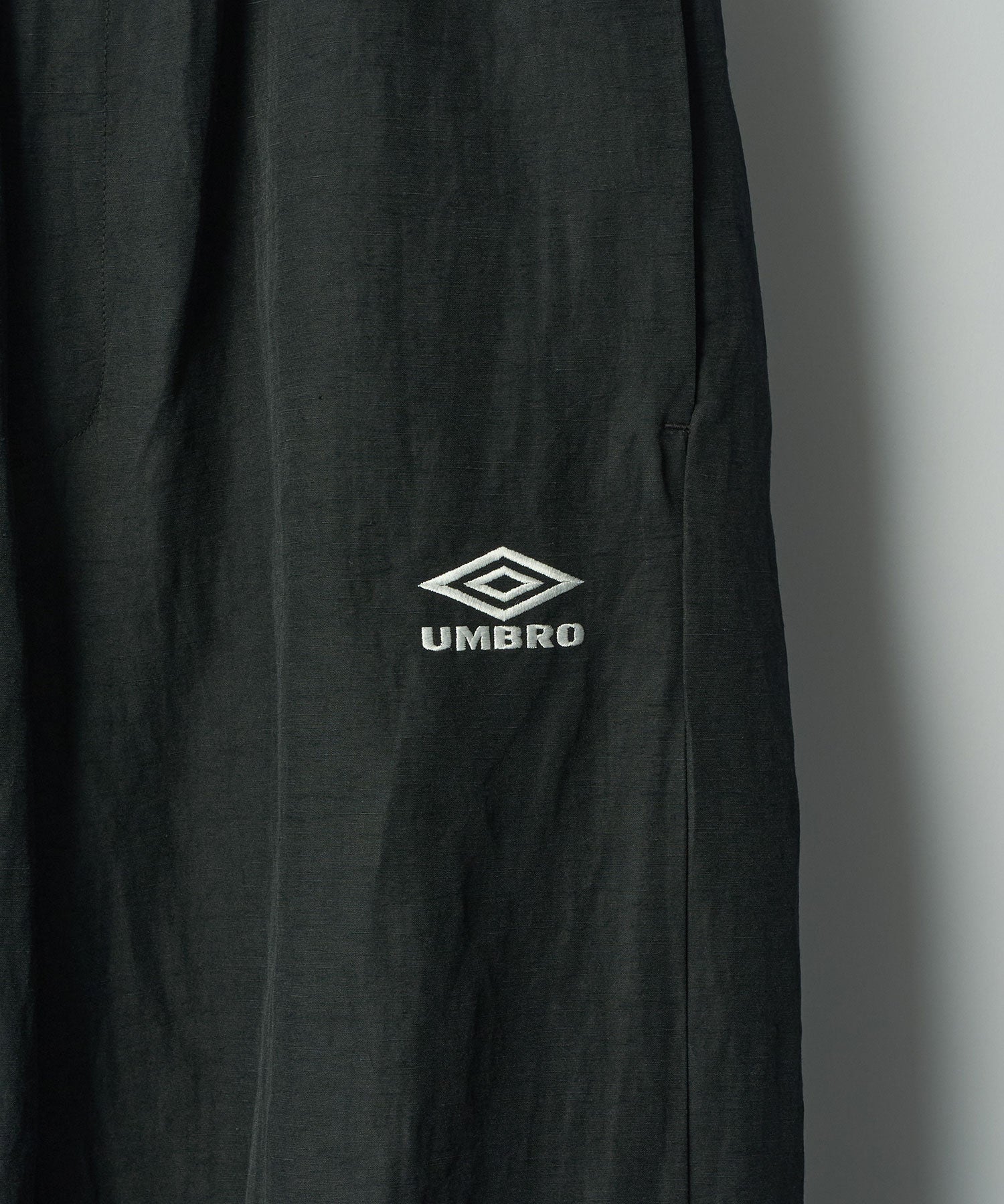 【ssstein × UMBRO】LINEN/NYLON TRACK TROUSERS - BLACK
