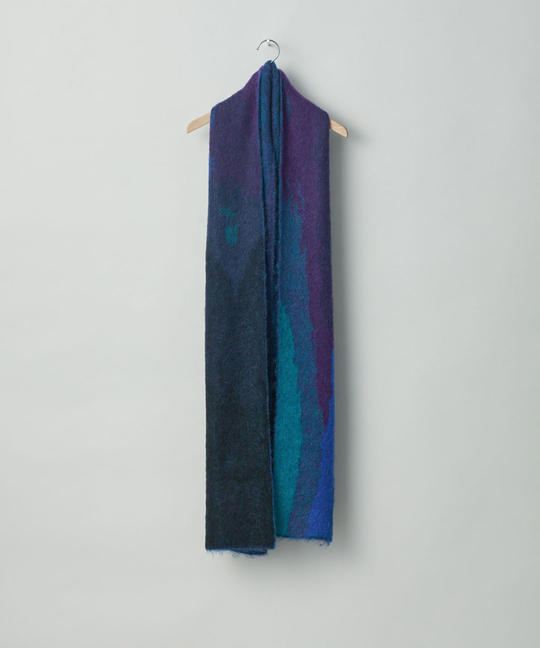 stein(シュタイン)の23AWコレクションGRADATION MOHAIR MUFFLERのBLUE BLACK