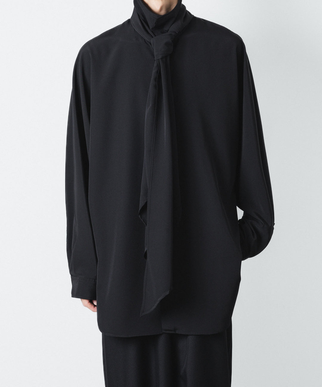 ato(アトウ)のCREPE DE CHINE SCARF SHIRT - BLACKの公式通販サイトsession福岡セレクトショップ