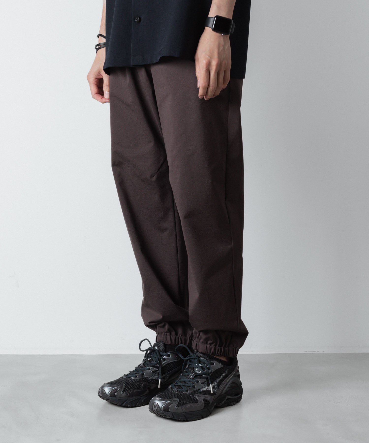 ATTACHMENT アタッチメントのPE HIGH GAUGE JERSEY TRAINING PANTS - L.BROWNの公式通販サイトsession福岡セレクトショップ