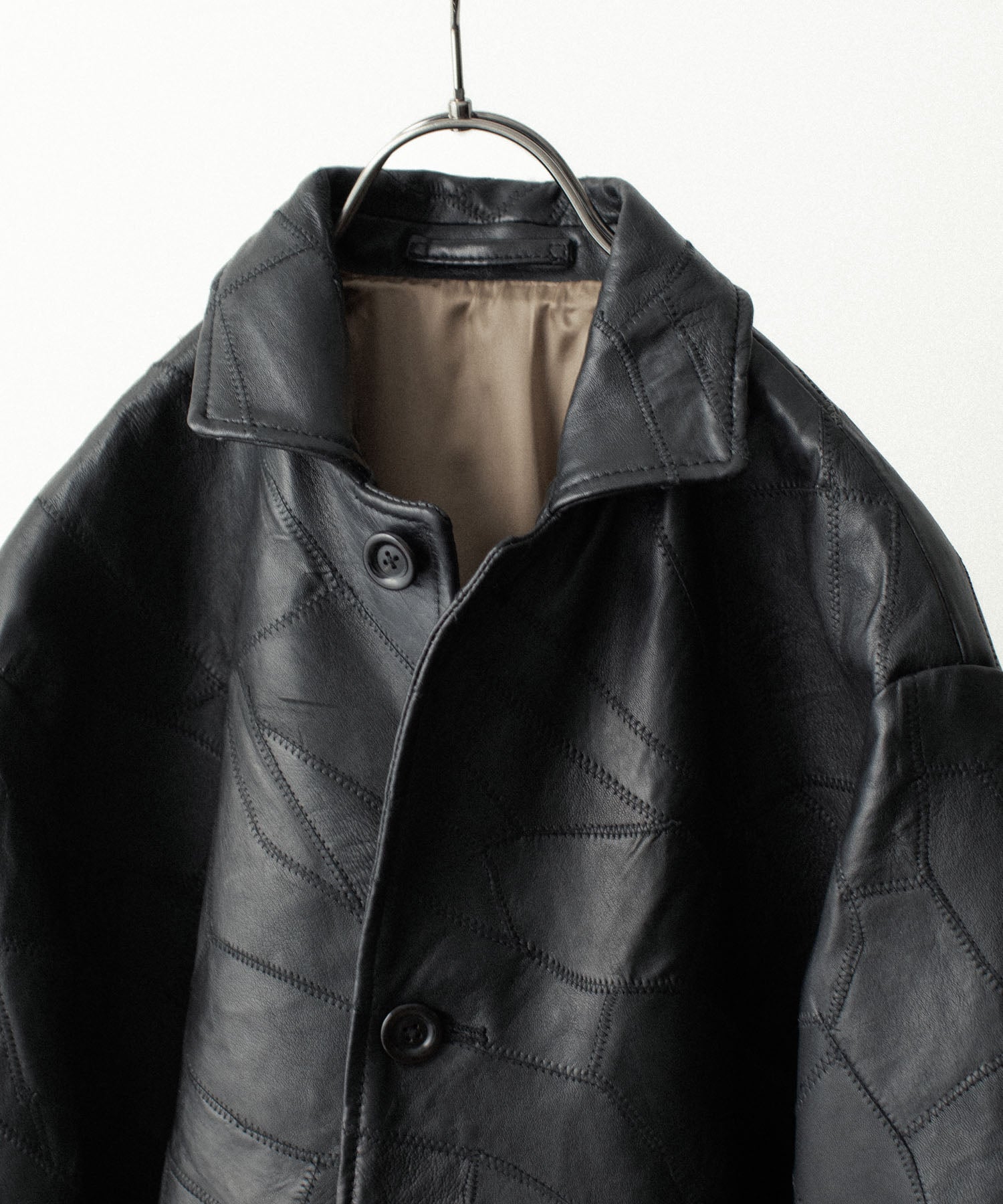 ANTHEM A / アンセムエー】COW LEATHER UNEVEN JACKET - BLACK | 公式
