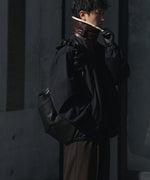 画像をギャラリービューアに読み込む, ssstein(シュタイン)のTWIST SHOULDER BAG - BLACKの公式通販サイトsession福岡セレクトショップ
