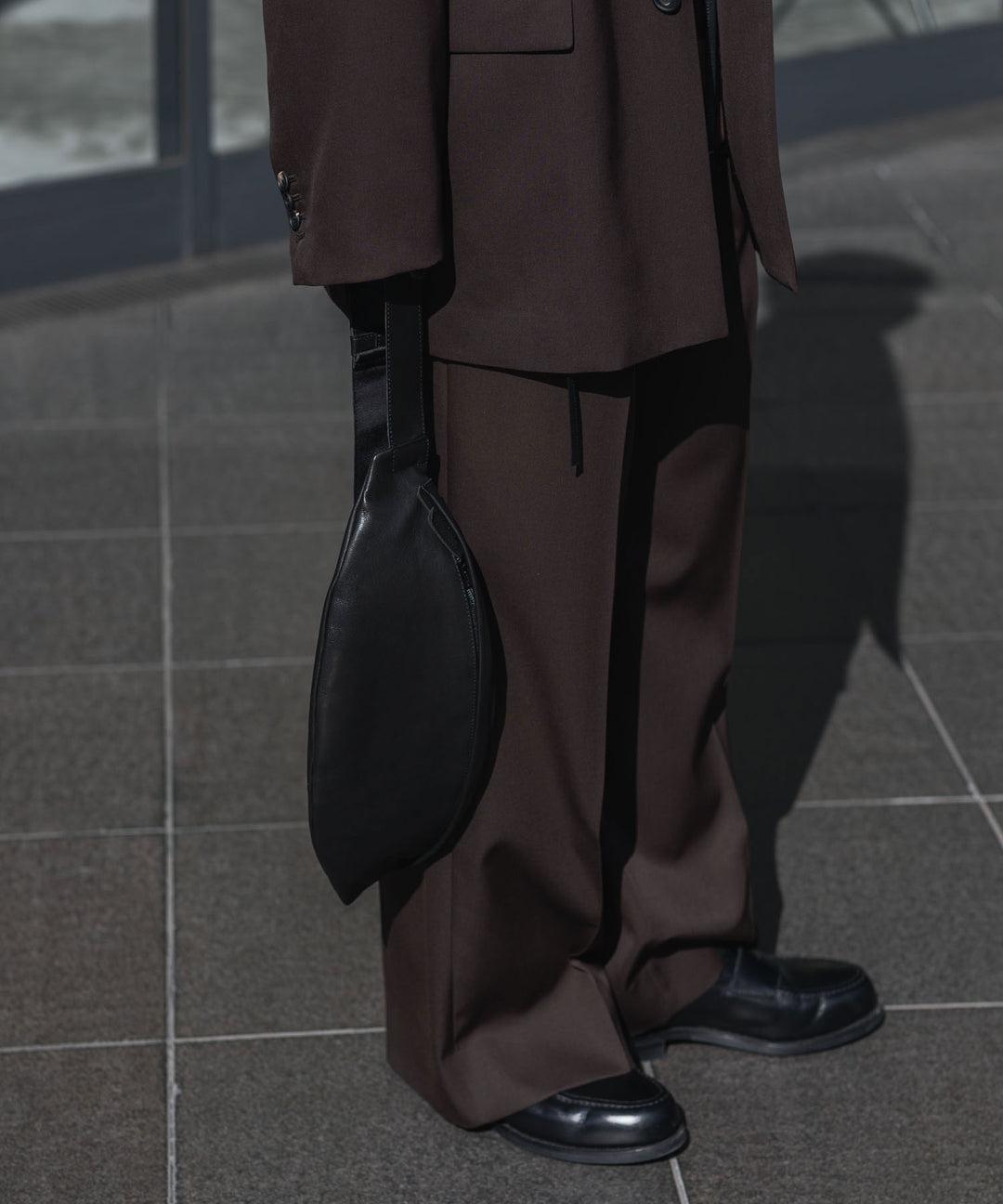 ssstein(シュタイン)のLONG WIDE TROUSERS (2/90 WOOL GABARDINE) - DARK BROWNの公式通販サイトsession福岡セレクトショップ