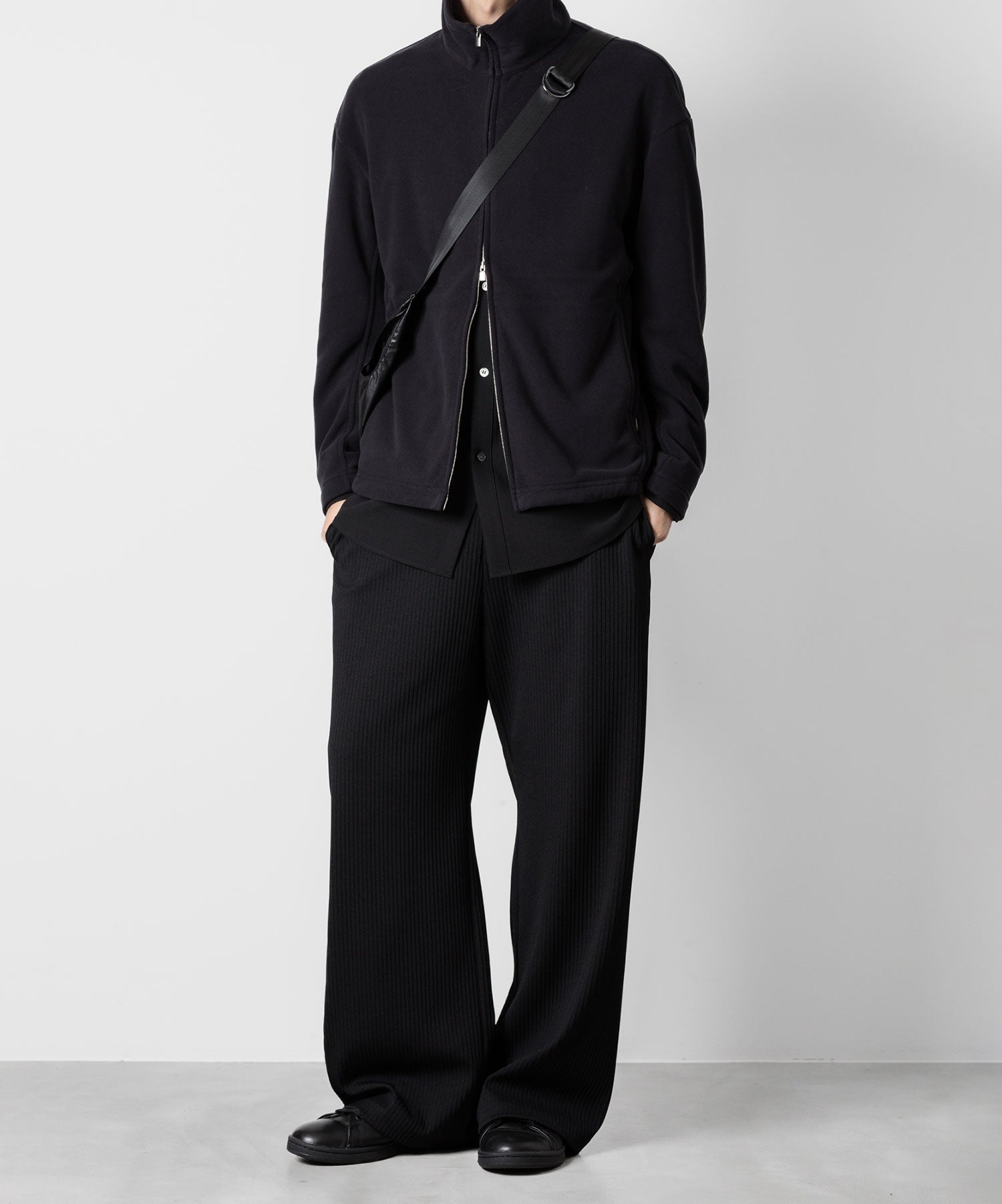 ATTACHMENT アタッチメントのPE STRETCH RIB WIDE LOUNGE TROUSERS - BLACK 公式通販サイトsession福岡セレクトショップ