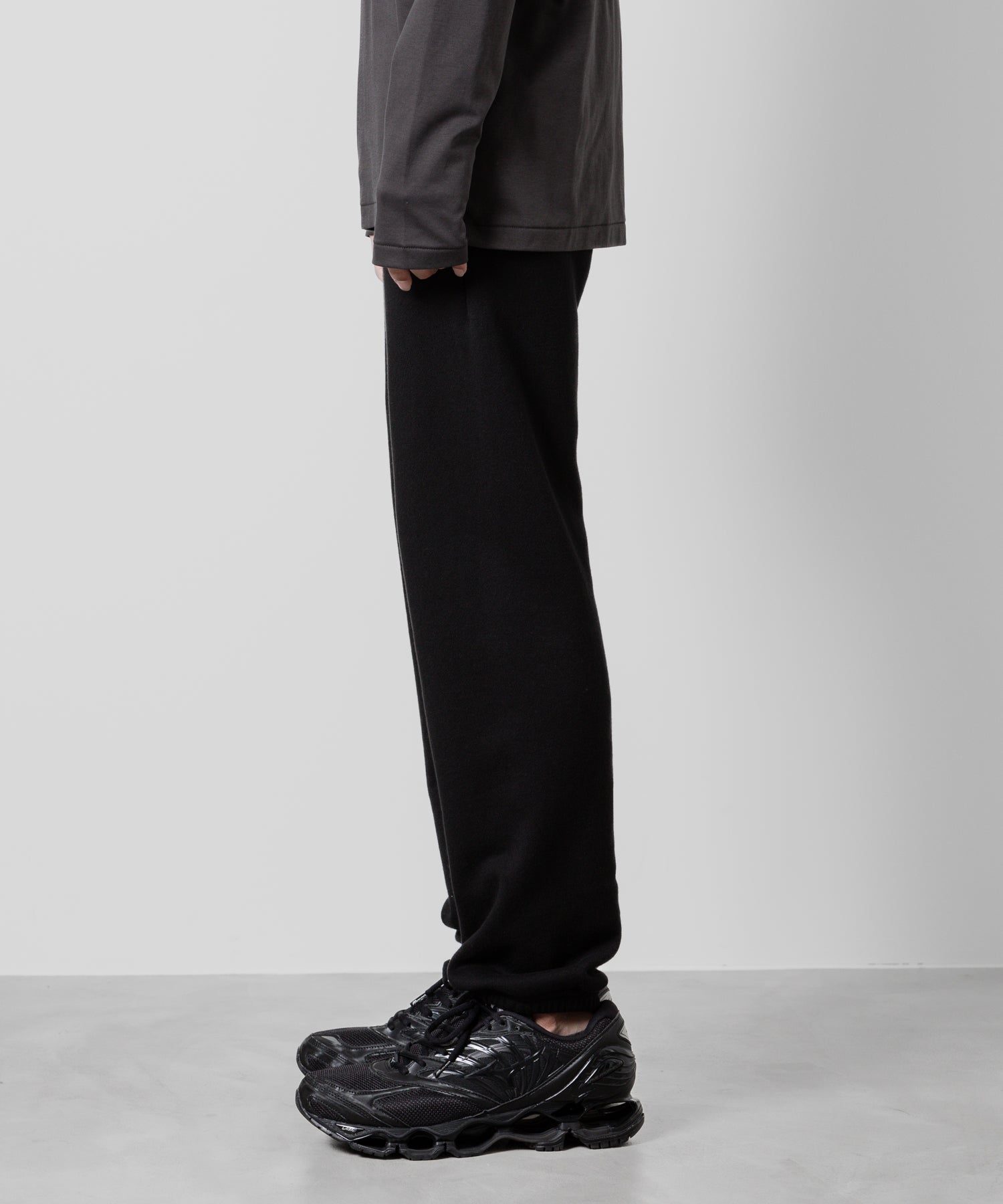 ATTACHMENT アタッチメントのSOFT CLASSIC TERRY SWEAT PANTS - BLACKの公式通販サイトsession福岡セレクトショップ