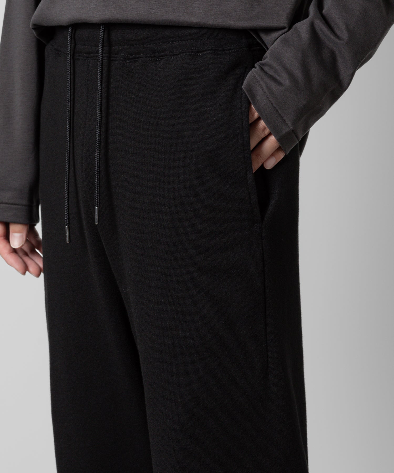 ATTACHMENT アタッチメントのSOFT CLASSIC TERRY SWEAT PANTS - BLACKの公式通販サイトsession福岡セレクトショップ