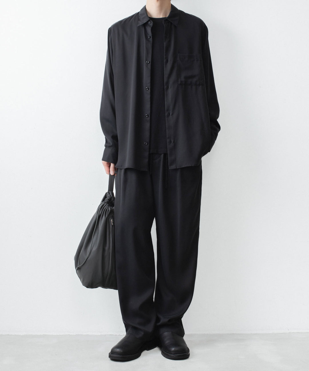 ATTACHMENT アタッチメントのCU/PE FIBRIL SATIN EASY TROUSERS - BLACKの公式通販サイトsession福岡セレクトショップ