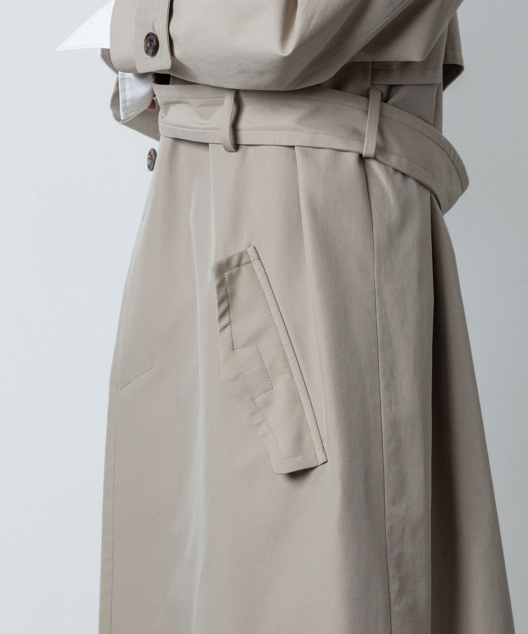 ato(アトウ)のSTAND COLLAR SINGLE TRENCH COAT - BEIGEの公式通販サイトsession福岡セレクトショップ
