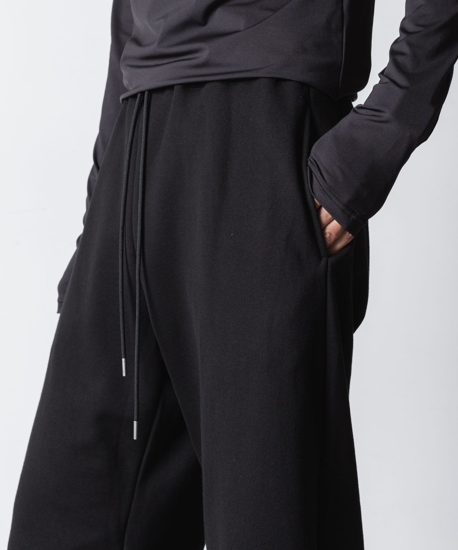 VEIN ヴェインのJUMBERCA TERRY CUT OFF BAGGY TROUSERS - BLACKの公式通販サイトsession福岡セレクトショップ