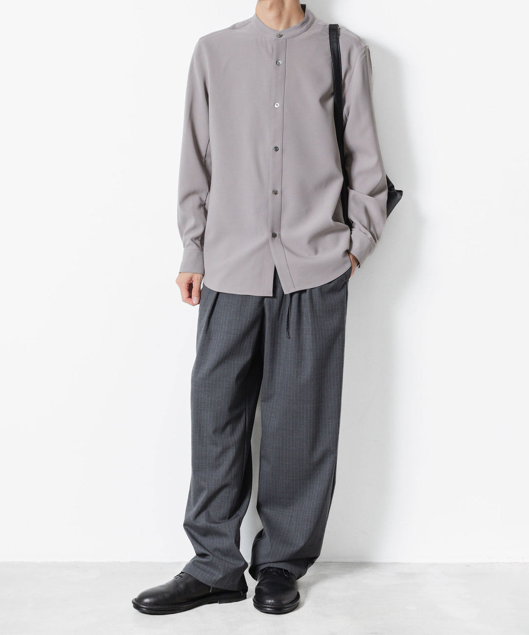 ATTACHMENT アタッチメントのPE COMPACT TWILL BAND COLLAR DRESS SHIRT - L.KH GRAYの公式通販サイトsession福岡セレクトショップ