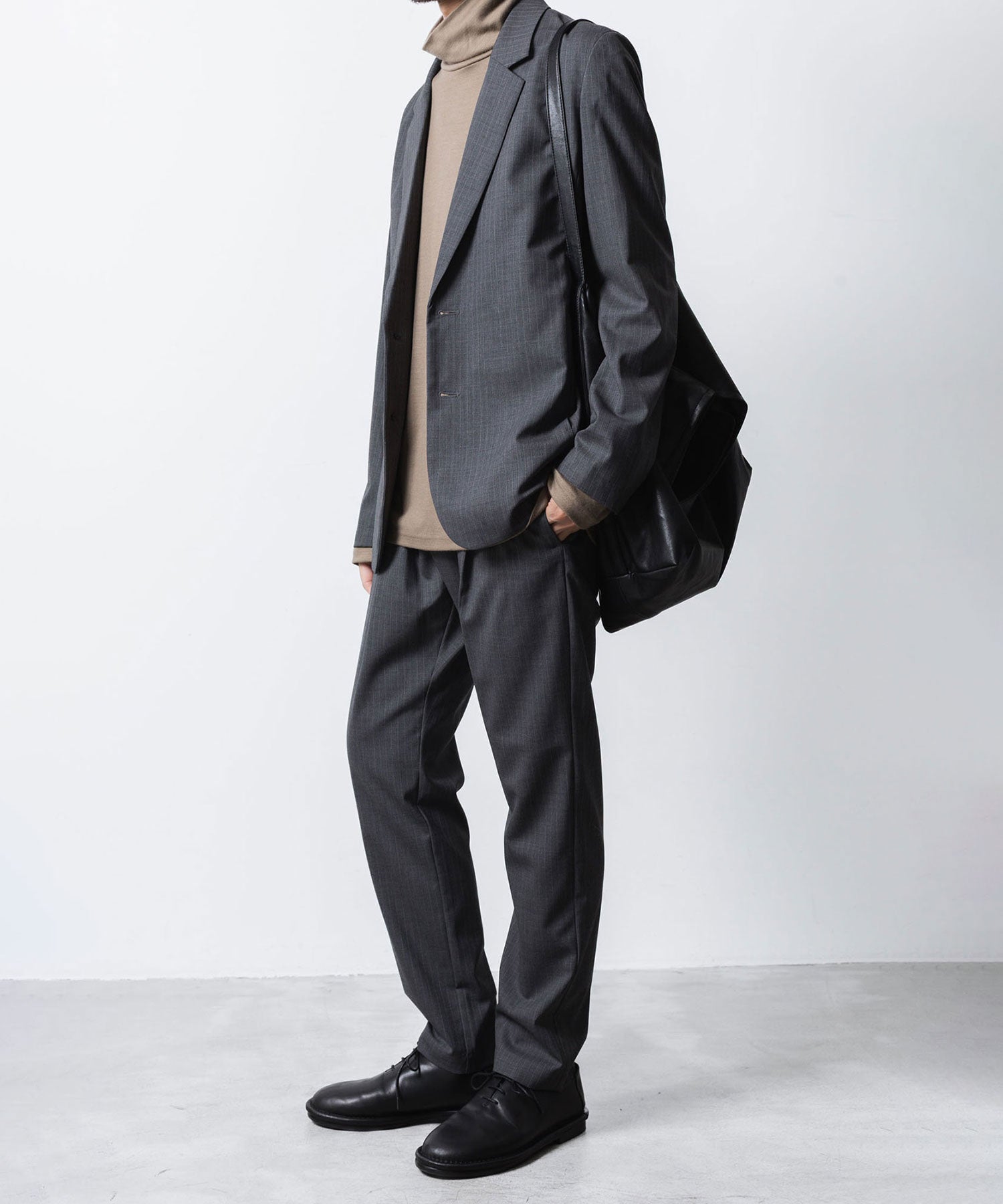 ATTACHMENT アタッチメントのT/W/SI STRETCH GABARDINE REGULAR FIT EASY TROUSERS - S.GRAYの公式通販サイトsession福岡セレクトショップ