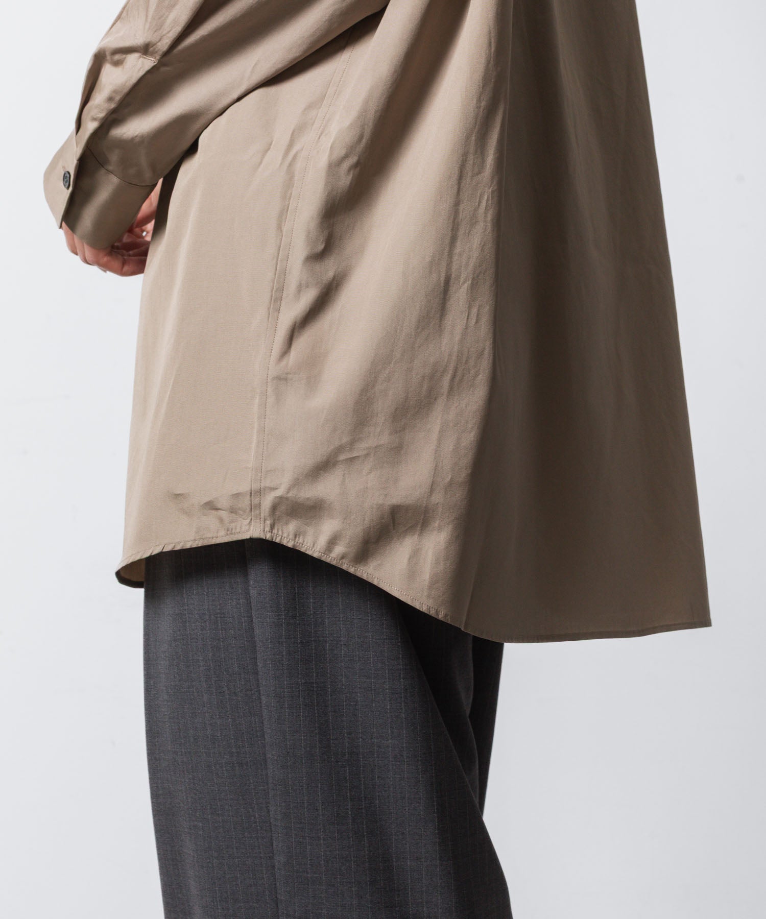 ATTACHMENT アタッチメントの140/2 GIZA BROAD BANDCOLLAR L/S SHIRT - CAMELの公式通販サイトsession福岡セレクトショップ