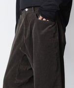 画像をギャラリービューアに読み込む, VEIN ヴェインのFINX CO CORDUROY RESIZE TROUSERS - D.GRAYの公式通販サイトsession福岡セレクトショップ
