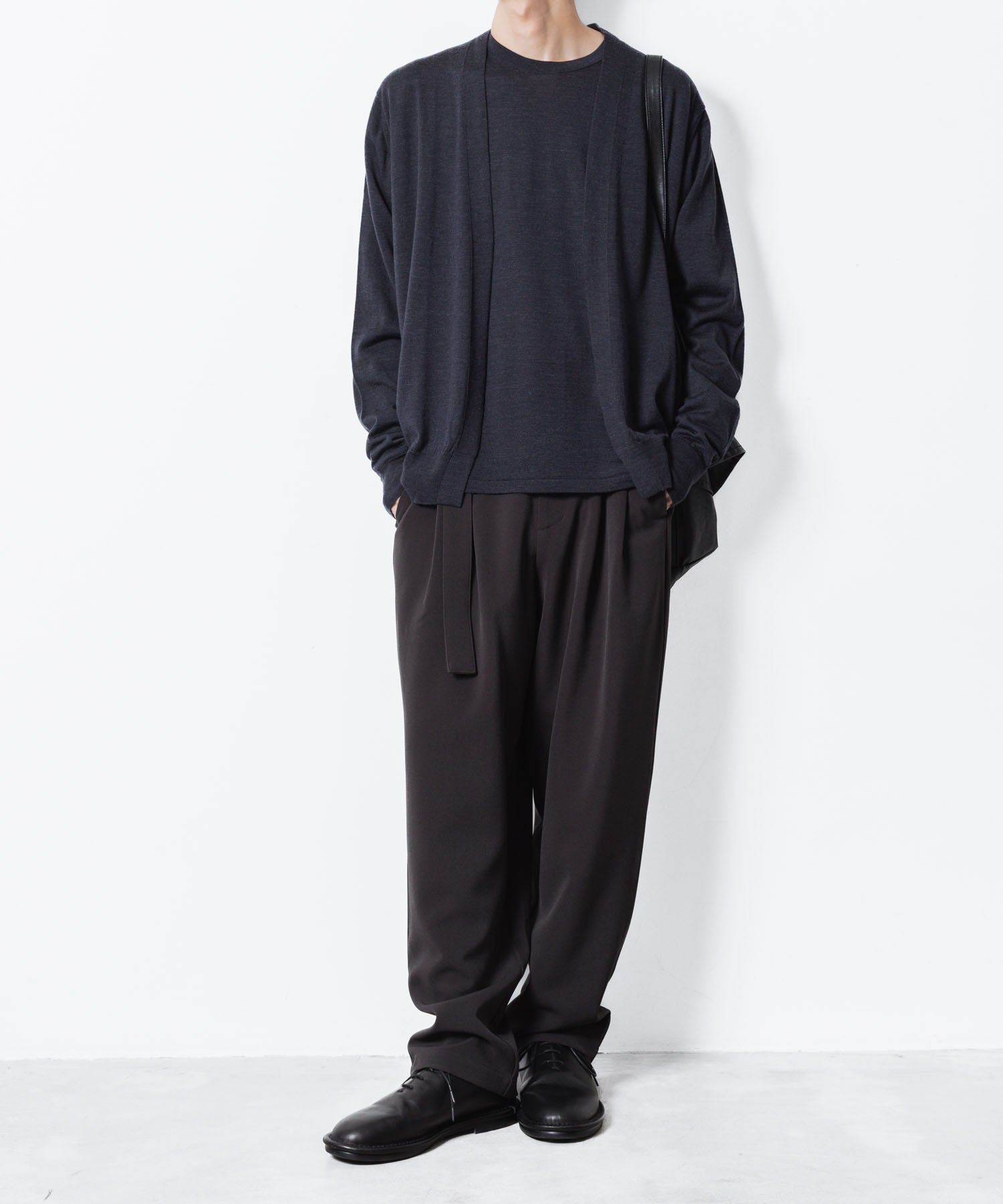 ATTACHMENT アタッチメントの× JOHN SMEDLEY MERINO EXTRAFINE WELTED CREW NECK L/S - D.NAVYの公式通販サイトsession福岡セレクトショップ