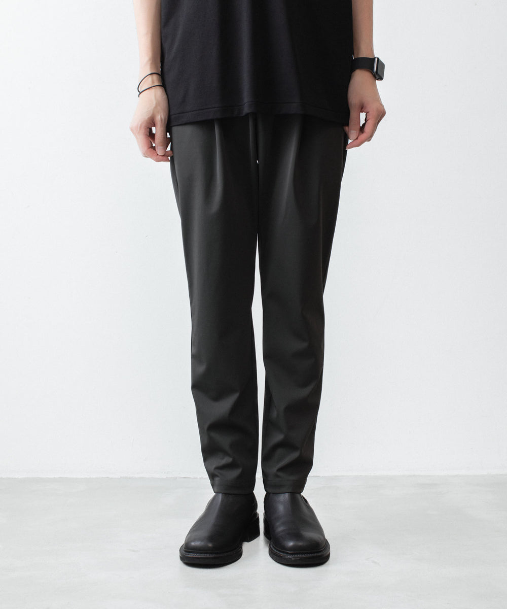 ATTACHMENT / EXCLUSIVE ITEMアタッチメントのLUCA MATTE TWIST REGULAR FIT EASY TROUSERS - D.KHAKIの公式通販サイトsession福岡セレクトショップ