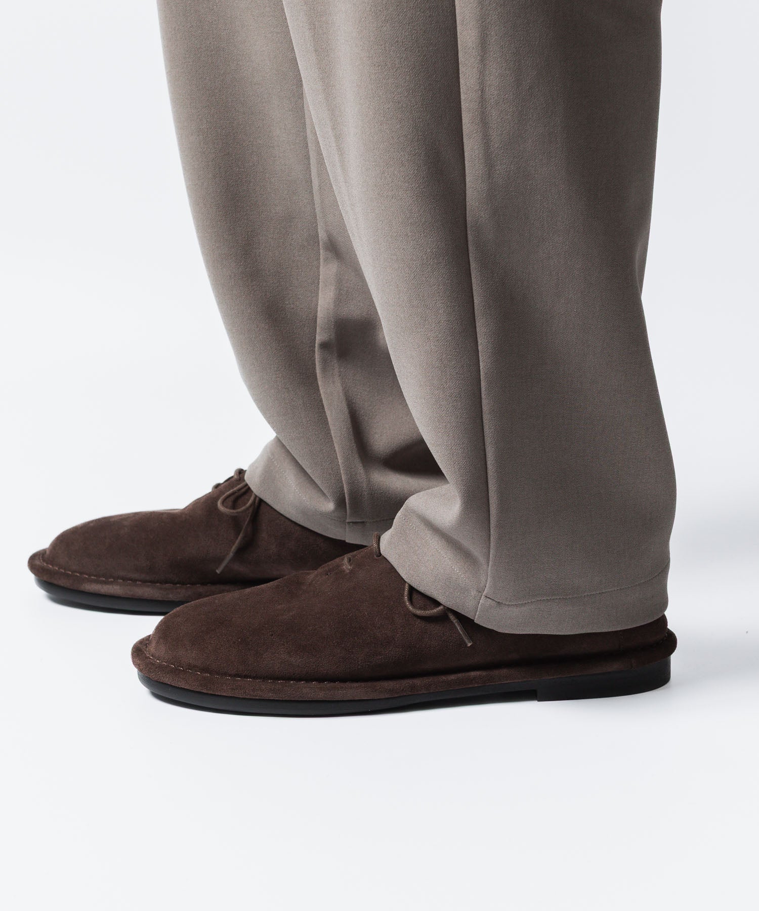 ATTACHMENT アタッチメントのCOW LEATHER SUEDE BABOUCHE - BROWNの公式通販サイトsession福岡セレクトショップ