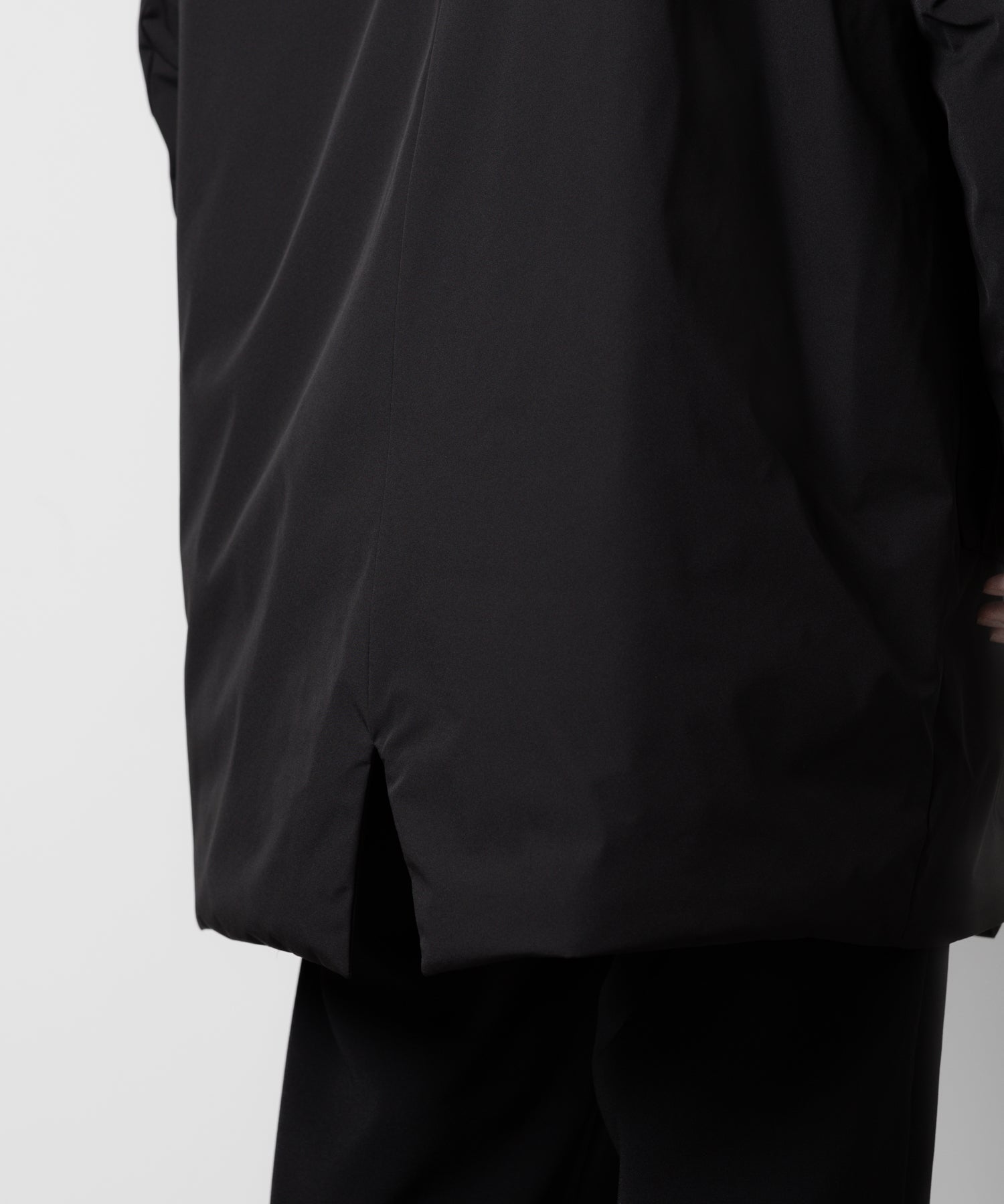 ATTACHMENT アタッチメントの3LAYER LIGHT TAFFETA UTILITY DOWN COAT - BLACK 公式通販サイトsession福岡セレクトショップ