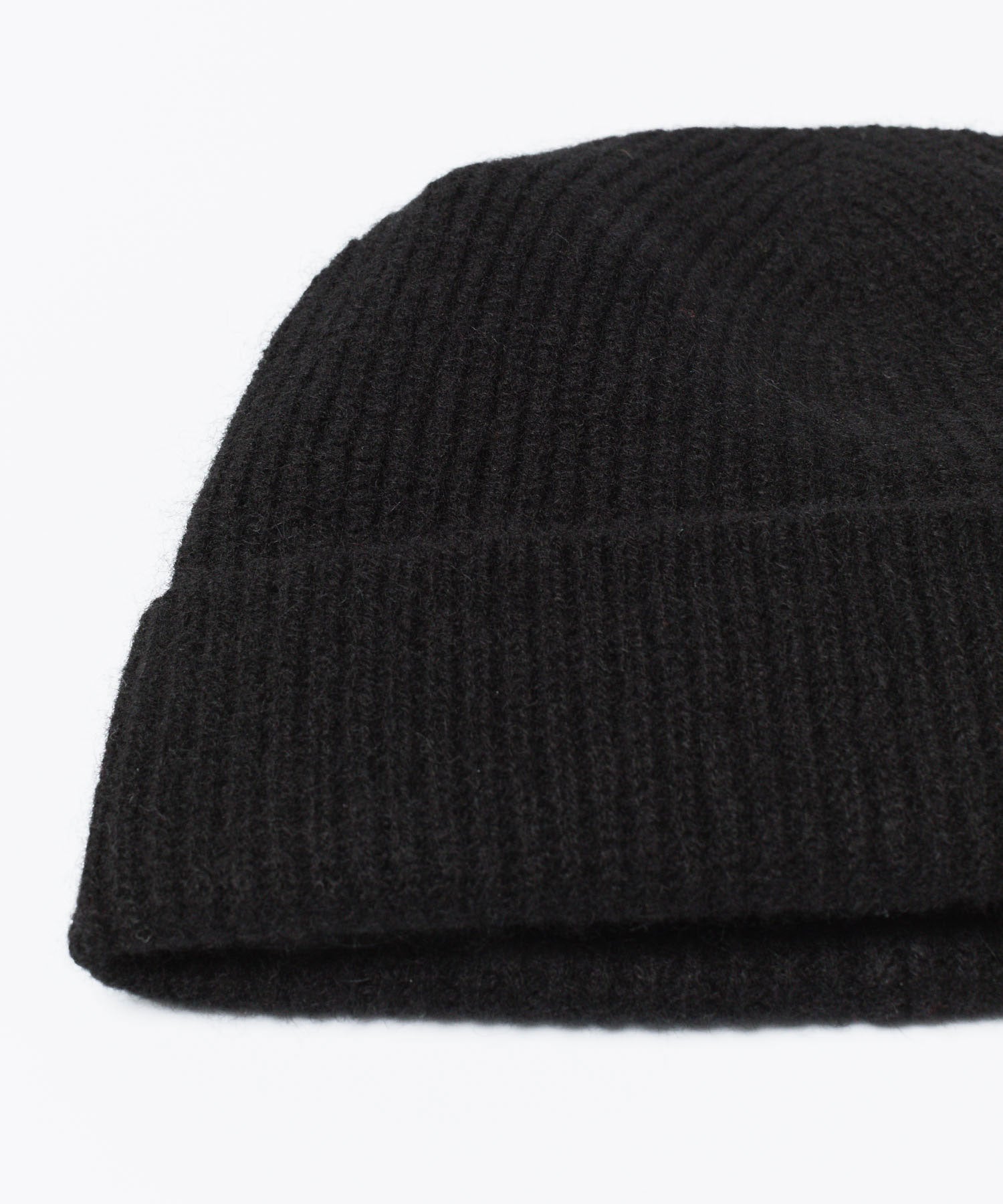ATTACHMENT アタッチメントのCASHMERE　KNIT BEANIE - BLACKの公式通販サイトsession福岡セレクトショップ