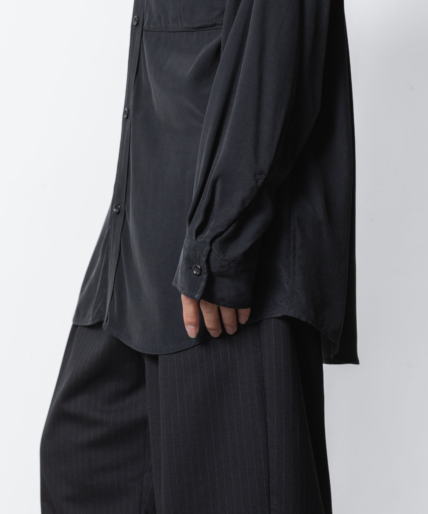 ATTACHMENT アタッチメントのCU/RY FIBRIL TAFFETA PATCH POCKET L/S SHIRT - BLACKの公式通販サイトsession福岡セレクトショップ