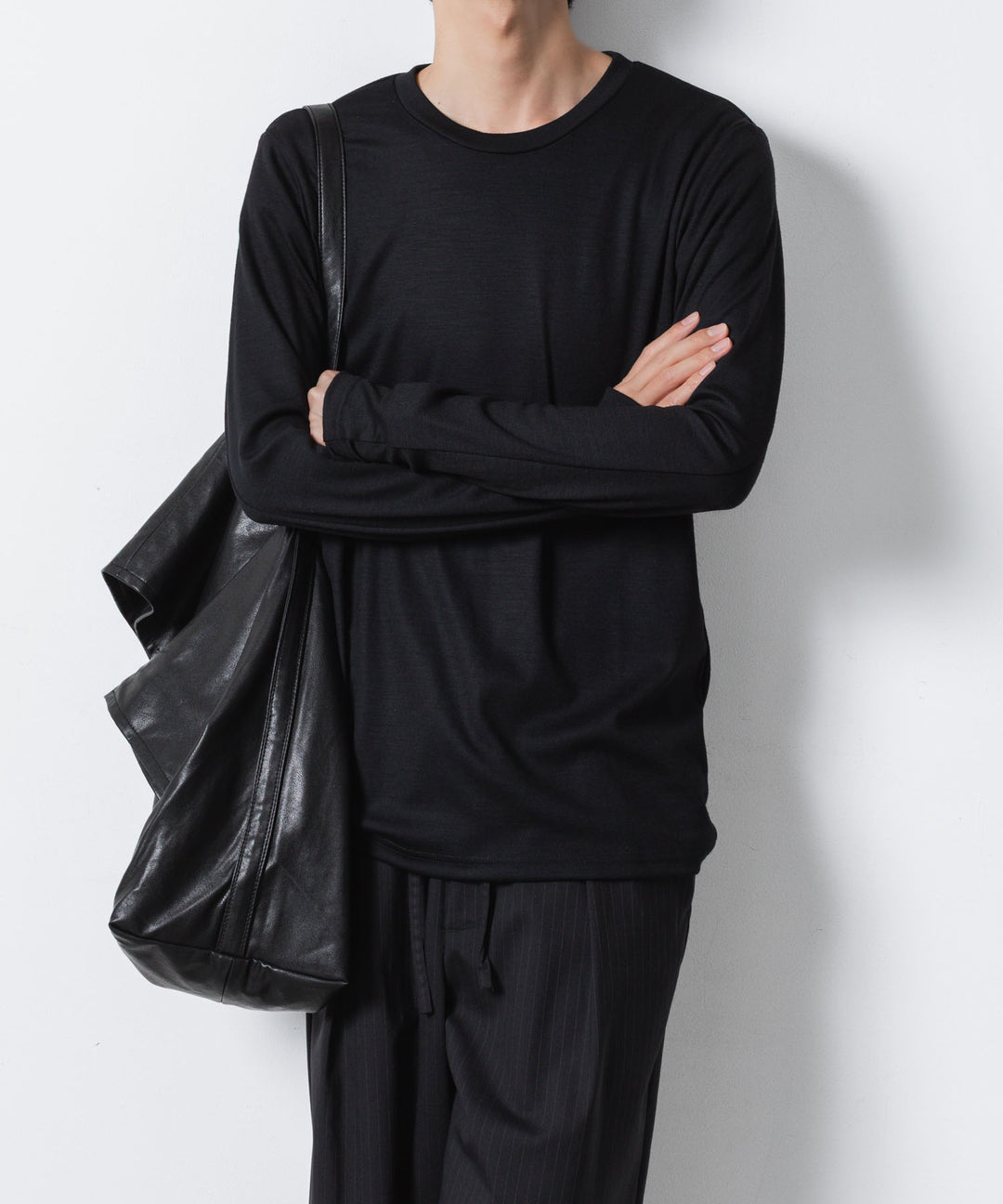 ATTACHMENT アタッチメントの1/60 WOOL SMOOTH SLIM FIT L/S TEE - BLACKの公式通販サイトsession福岡セレクトショップ