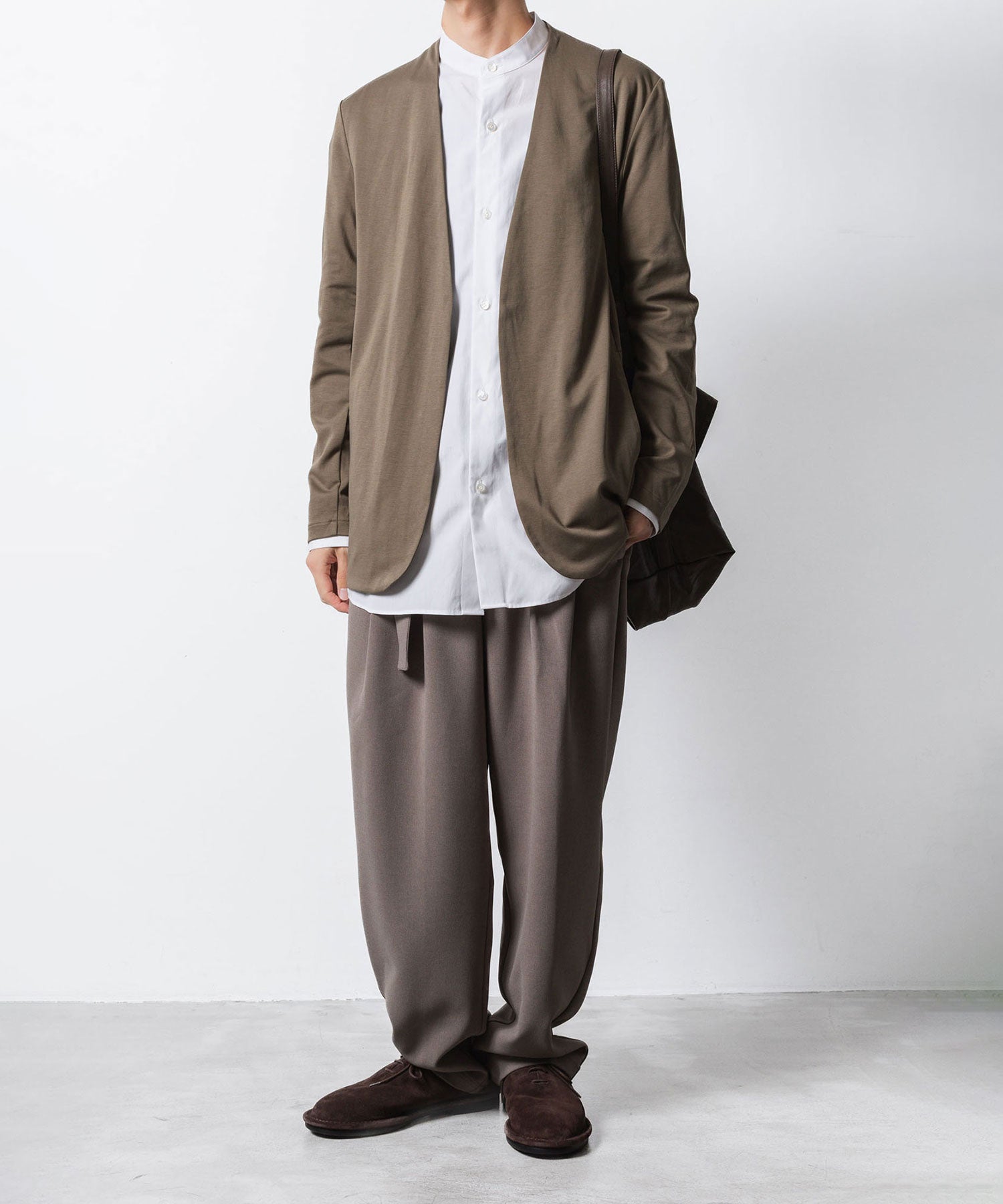 ATTACHMENT アタッチメントのCOTTON DOUBLE FACE COLLARLESS CARDIGAN - CAMELの公式通販サイトsession福岡セレクトショップ