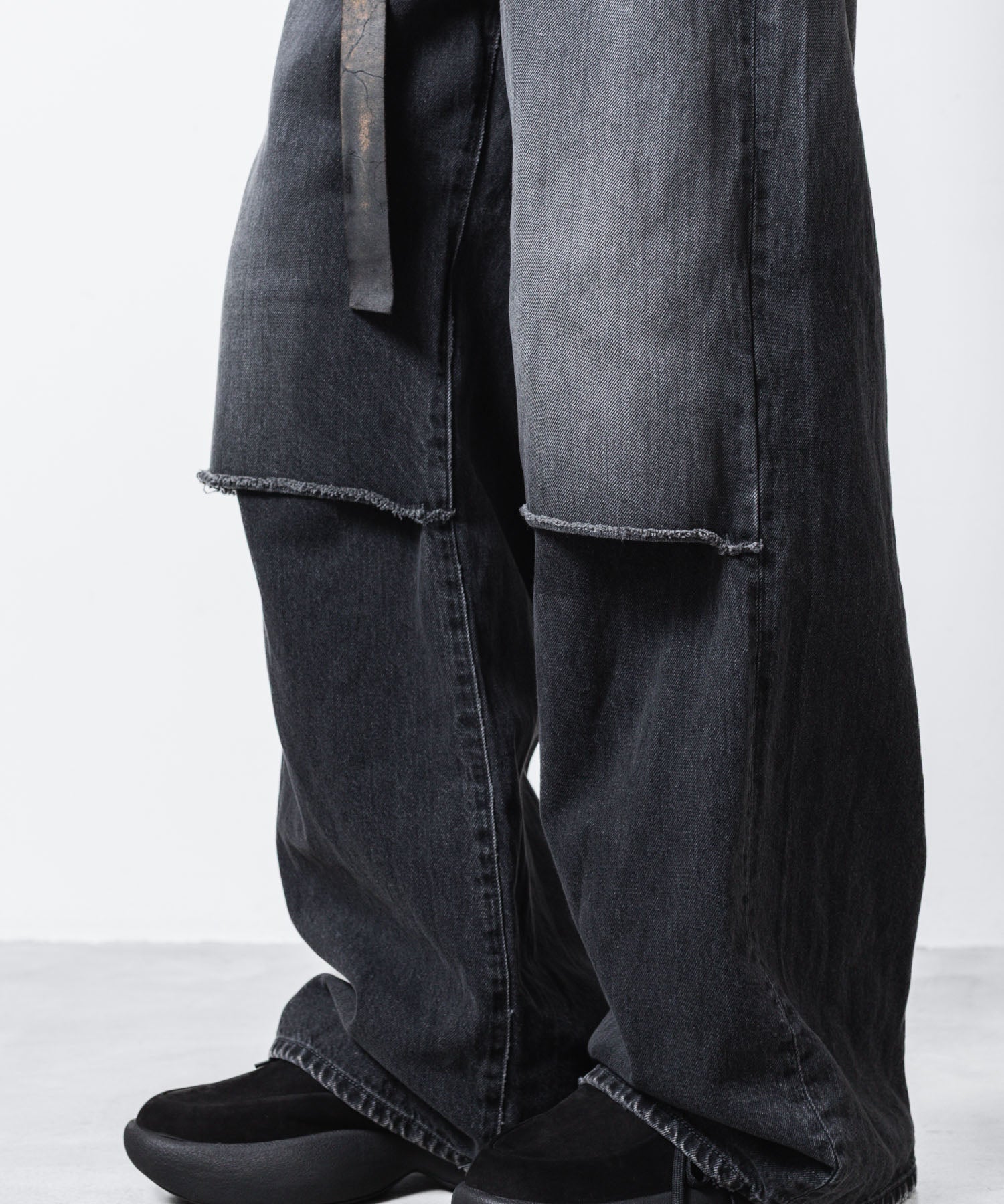 VEIN ヴェインの11OZ DENIM CUT OFF BAGGY TROUSERS - BLACKの公式通販サイトsession福岡セレクトショップ