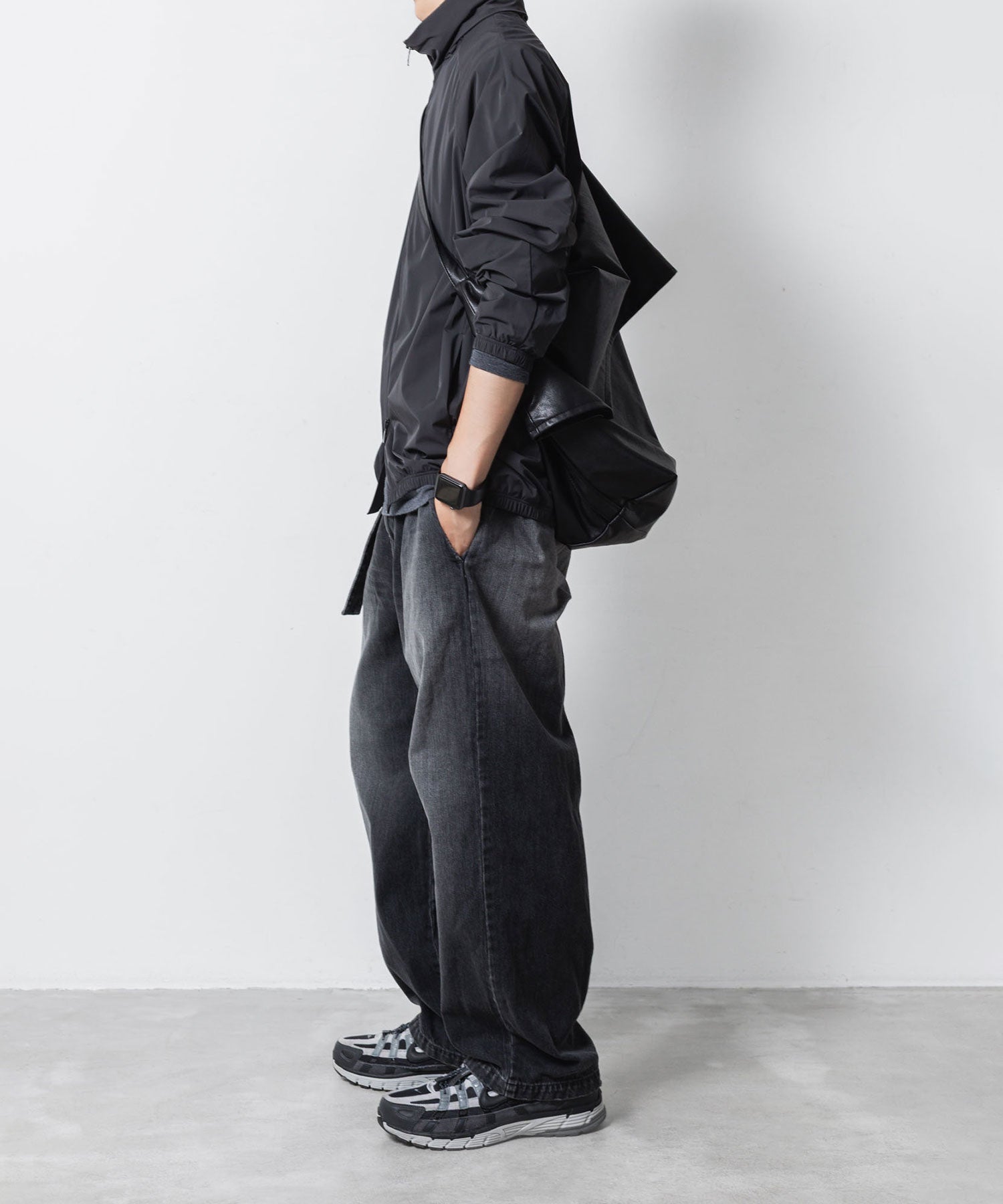 ATTACHMENT / EXCLUSIVE ITEMアタッチメントの11oz DENIM 1TUCK BELTED PANTS  - BLACKの公式通販サイトsession福岡セレクトショップ