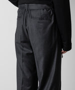 画像をギャラリービューアに読み込む, ATTACHMENT アタッチメントのWASHABLE WO/PE STRETCH SAXONY BELTED WIDE TROUSERS - D.GRAY 公式通販サイトsession福岡セレクトショップ
