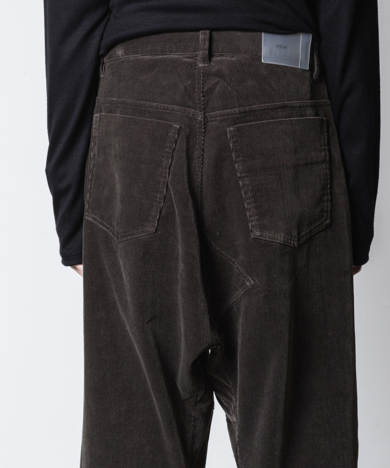 VEIN ヴェインのFINX CO CORDUROY RESIZE TROUSERS - D.GRAYの公式通販サイトsession福岡セレクトショップ