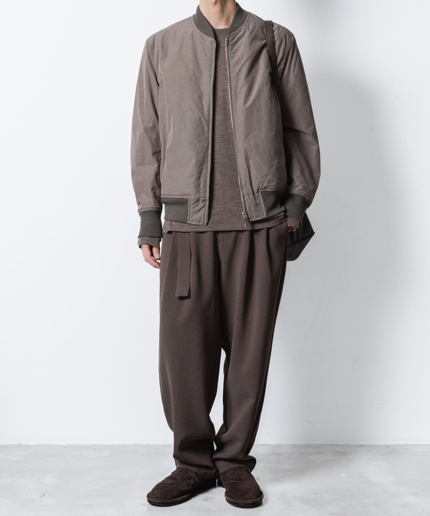 ATTACHMENT アタッチメントの× JOHN SMEDLEY MERINO EXTRAFINE WELTED CREW NECK L/S - D.CAMELの公式通販サイトsession福岡セレクトショップ