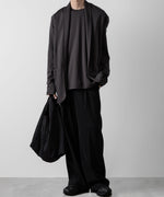 画像をギャラリービューアに読み込む, ATTACHMENT アタッチメントのPE STRETCH TWILL BELTED WIDE FIT TROUSERS - BLACKの公式通販サイトsession福岡セレクトショップ
