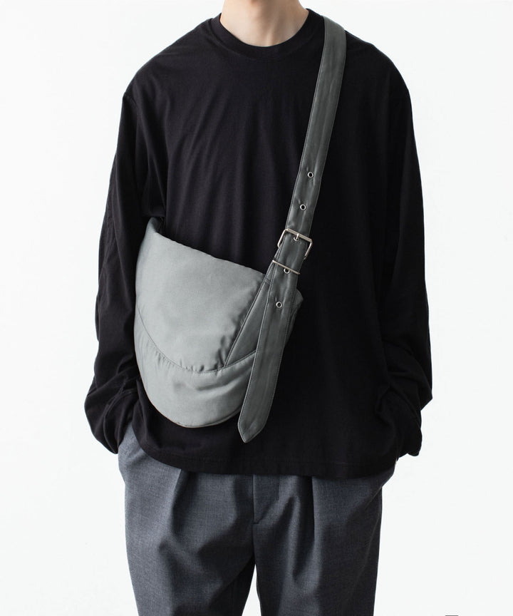 VEIN ヴェインのREVERSE SATIN SHOULDER BAG - KHAKIの公式通販サイトsession福岡セレクトショップ
