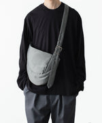 画像をギャラリービューアに読み込む, VEIN ヴェインのREVERSE SATIN SHOULDER BAG - KHAKIの公式通販サイトsession福岡セレクトショップ
