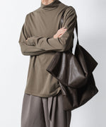 画像をギャラリービューアに読み込む, ATTACHMENT アタッチメントのCOTTON DOUBLE FACE SLIM FIT HIGHNECK L/S TEE - CAMELの公式通販サイトsession福岡セレクトショップ
