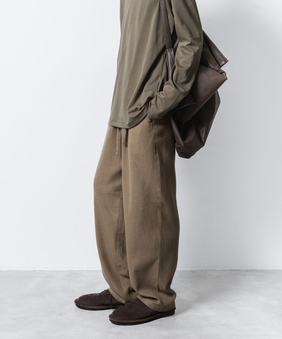 ATTACHMENT アタッチメントのRY/CO/SI FLANNEL 1TUCK EASY TROUSERS - CAMELの公式通販サイトsession福岡セレクトショップ