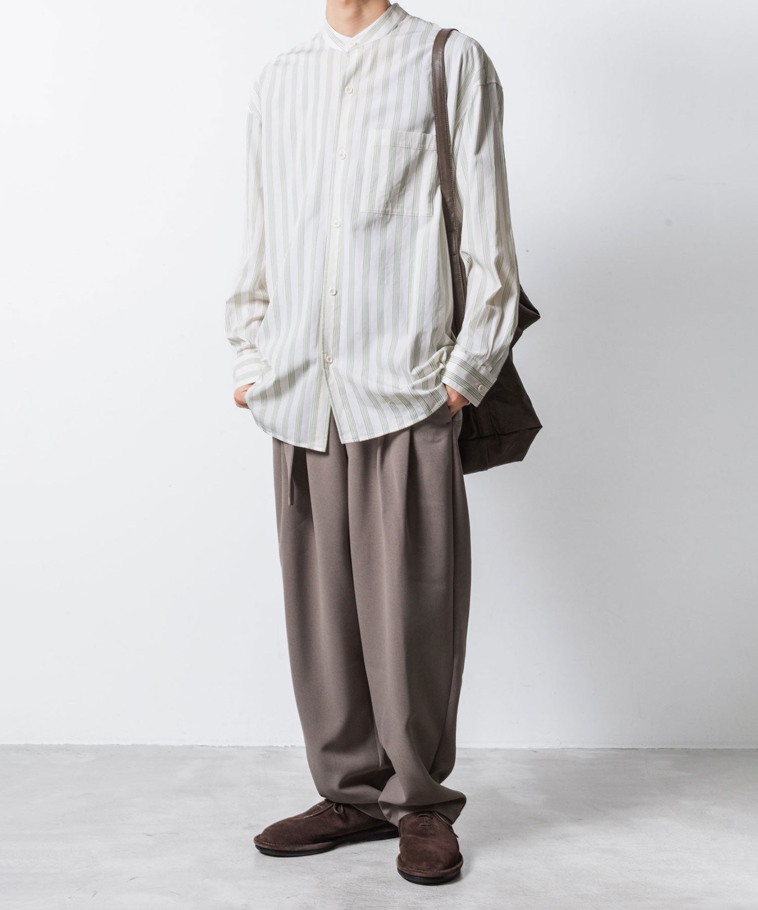 ATTACHMENT アタッチメントのCU/CO STRIPE TWILL BANDCOLLAR L/S SHIRT - S.GREENの公式通販サイトsession福岡セレクトショップ