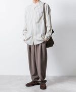 画像をギャラリービューアに読み込む, ATTACHMENT アタッチメントのCU/CO STRIPE TWILL BANDCOLLAR L/S SHIRT - S.GREENの公式通販サイトsession福岡セレクトショップ
