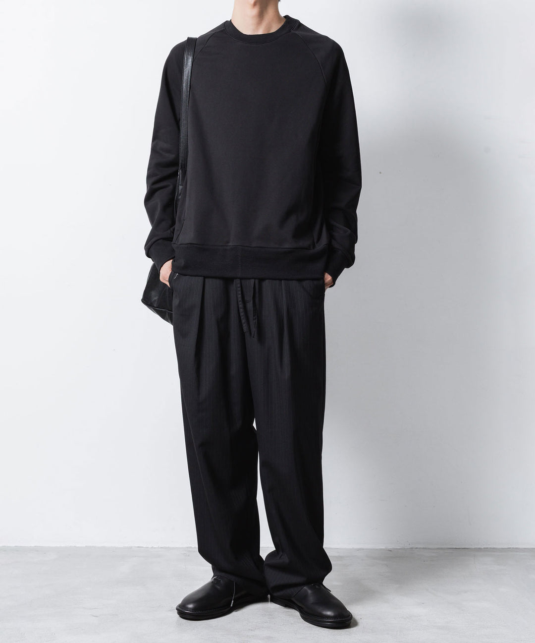 ATTACHMENT アタッチメントのCO STRECH TERRY PULLOVER - BLACKの公式通販サイトsession福岡セレクトショップ