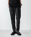 【 ATTACHMENT / EXCLUSIVE ITEM 】LUCA MATTE TWIST REGULAR FIT EASY TROUSERS - D.KHAKI