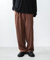 【 ATTACHMENT 】CU/PE FIBRIL SATIN EASY TROUSERS - L.BROWN